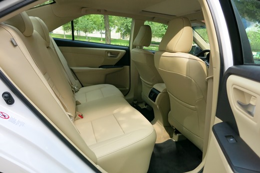 טויוטה קאמרי